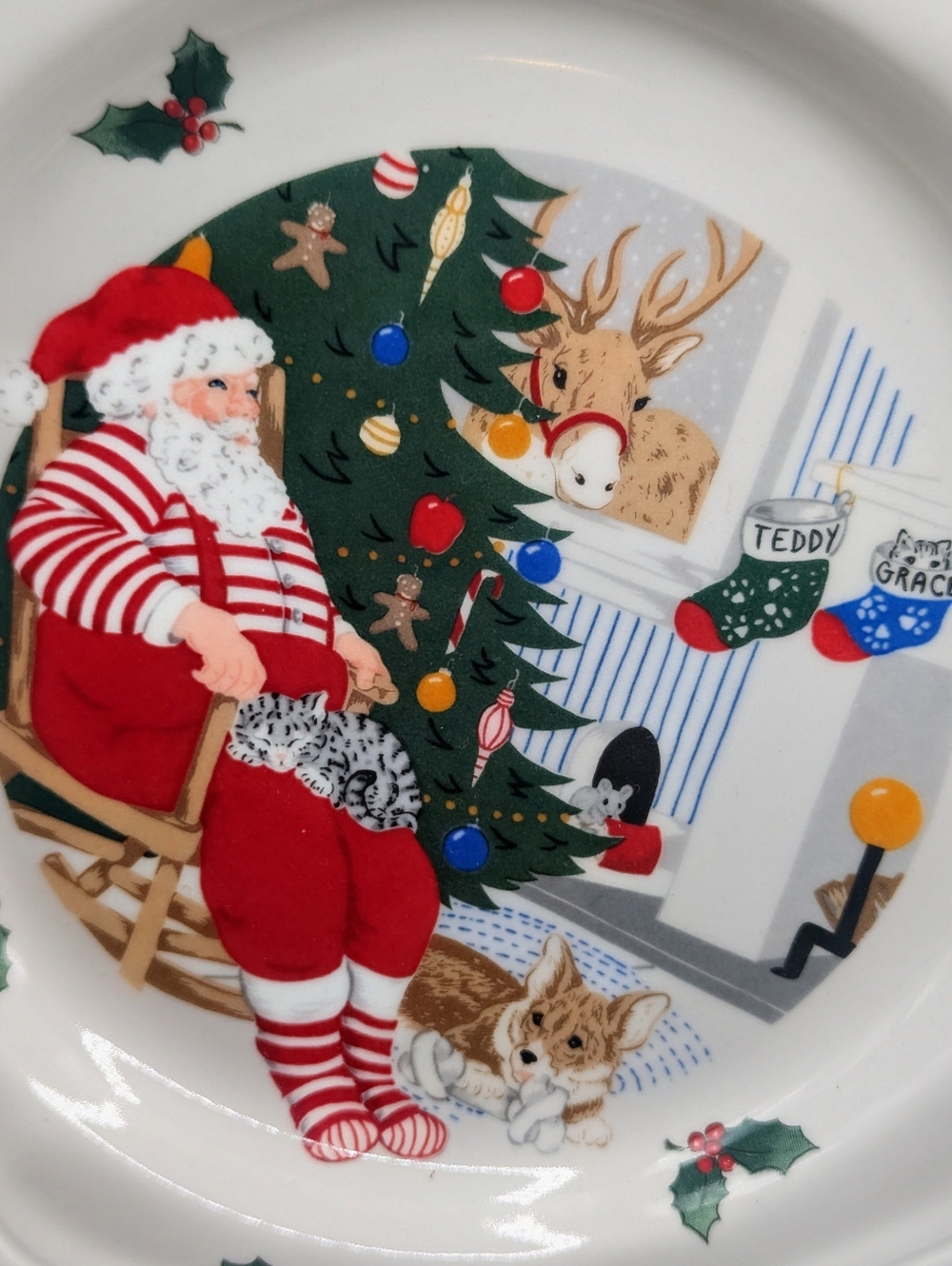 Mikasa Santa with Reindeer "Country Side Christmas" Plate F9010 - Picture 2 of 10